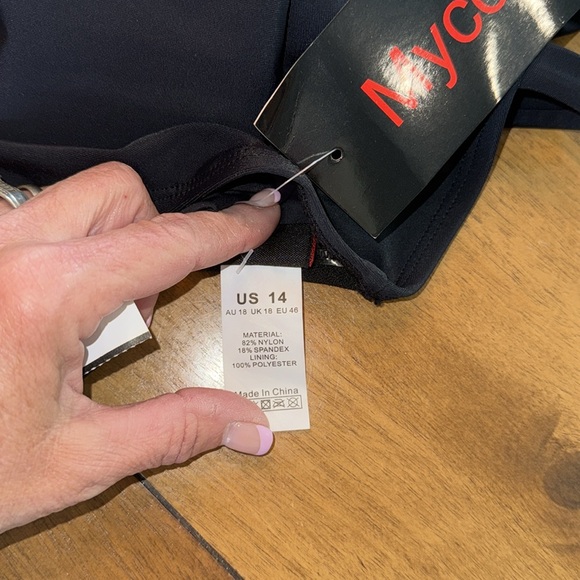 Black Ruched Tankini Top - Picture 5 of 7